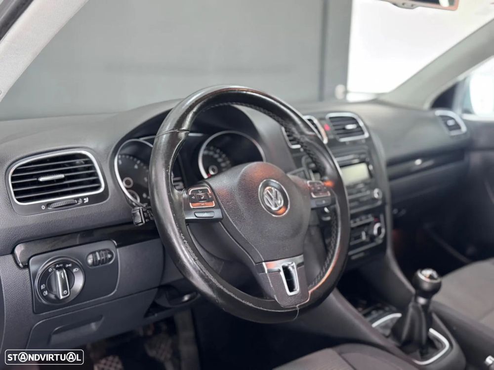 VW Golf Variant 1.6 TDi Confortline - 24