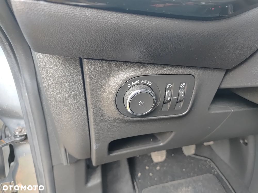 Opel Corsa 1.4 Color Edition - 26