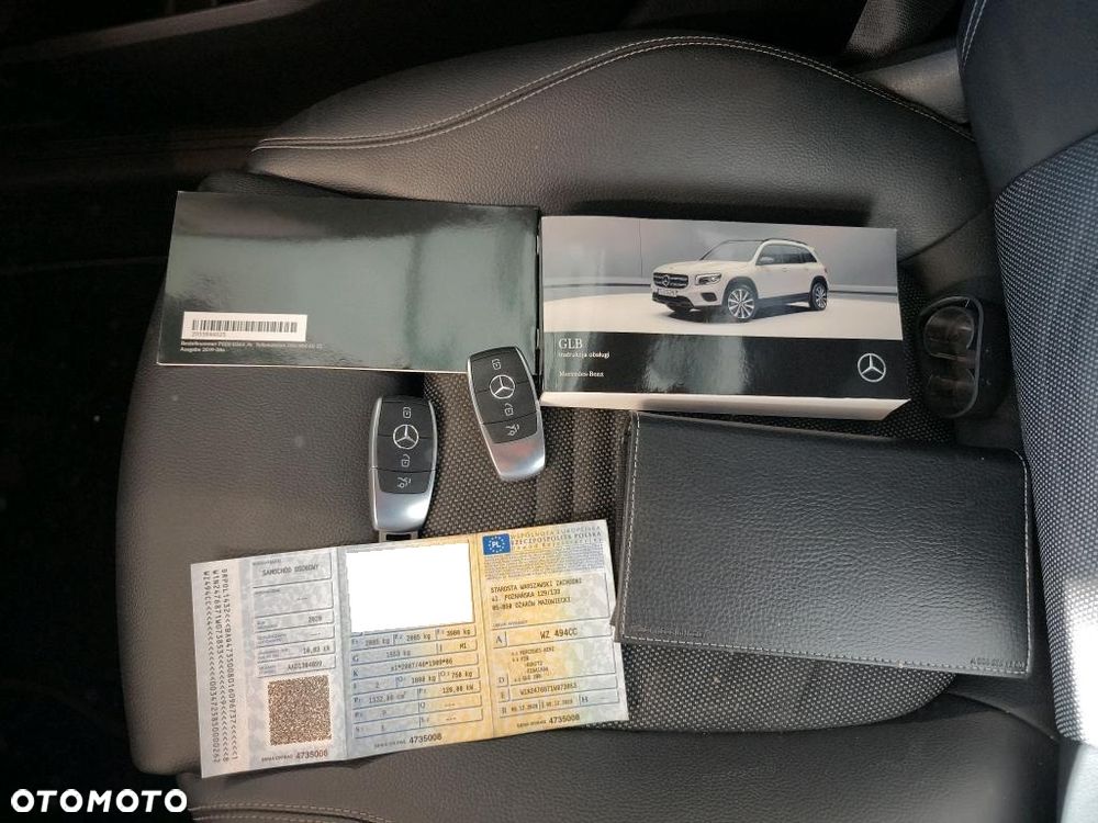 Mercedes-Benz GLB 200 7G-DCT - 23