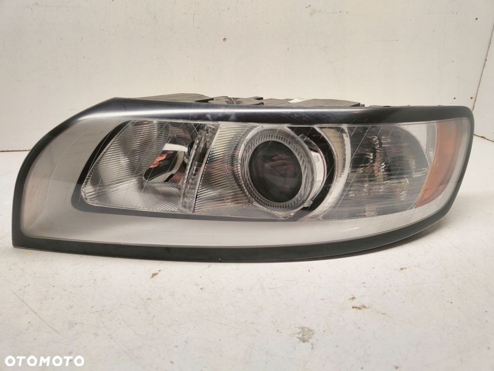 lampa lewy przód volvo s40 ii v50 lift 31265694 - 1