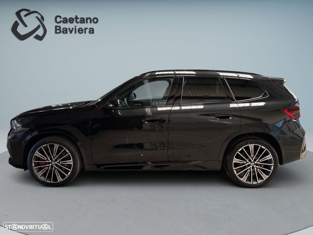 BMW iX1 eDrive20 Pack Desportivo M Pro - 5