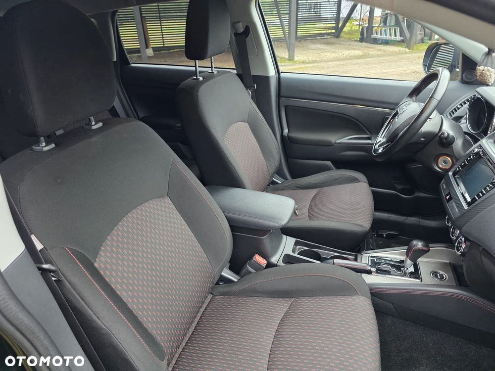 Mitsubishi ASX 2.0 4WD CVT Plus - 31