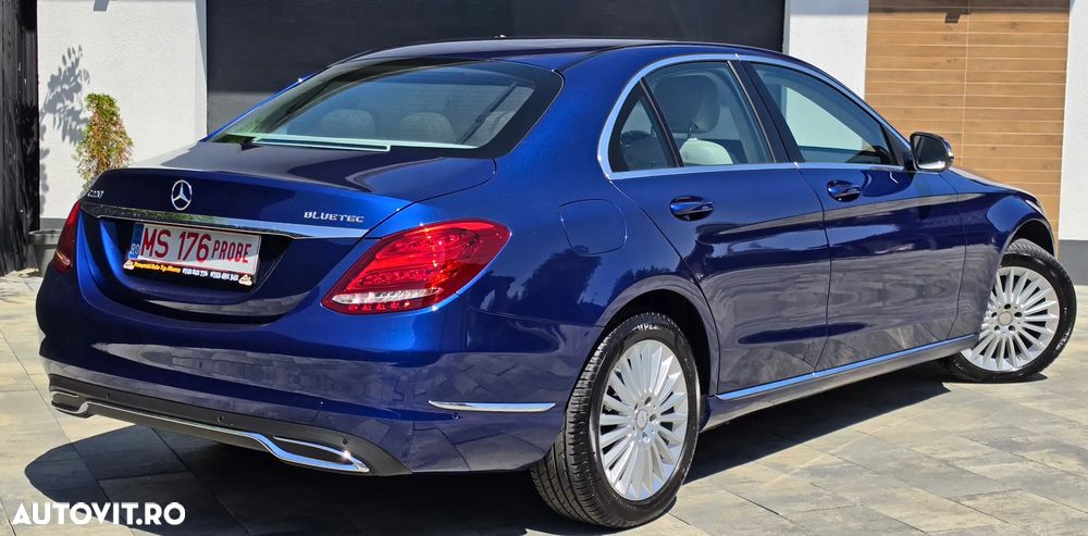 Mercedes-Benz C - 4
