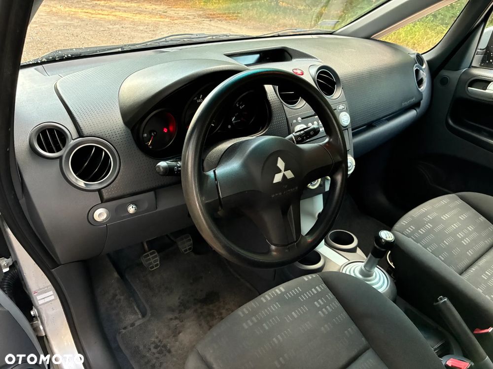 Mitsubishi Colt 1.3 Inform - 15