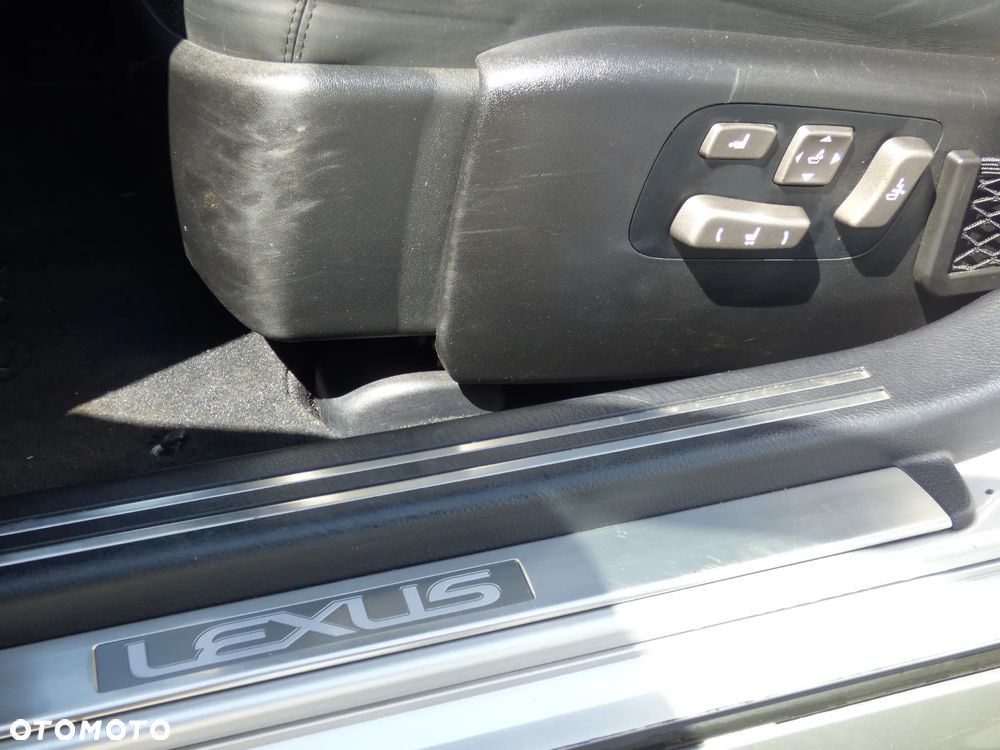 Lexus LS 600h L Superior - 21