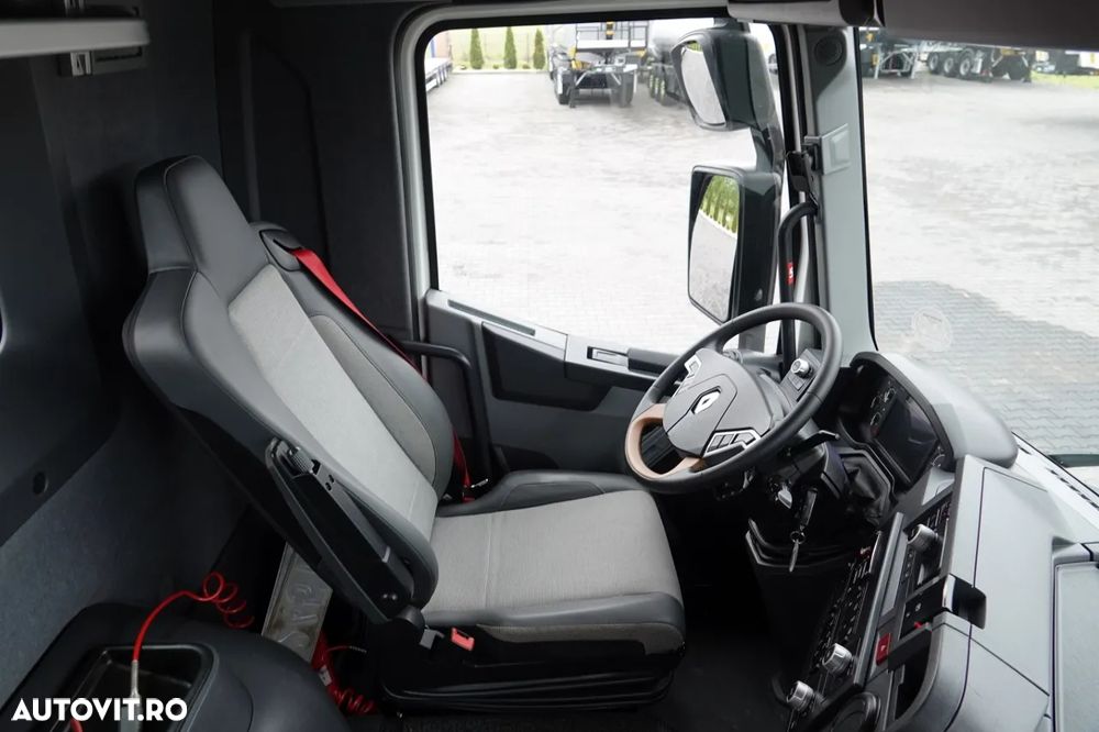Renault C 380 / 6x4 / TIPPER 3 LATE + HDS FASSI F135 / HYDROBRA / EURO 6 / RADIO CONTROL / ROTATOR / BORDMATIC - 30