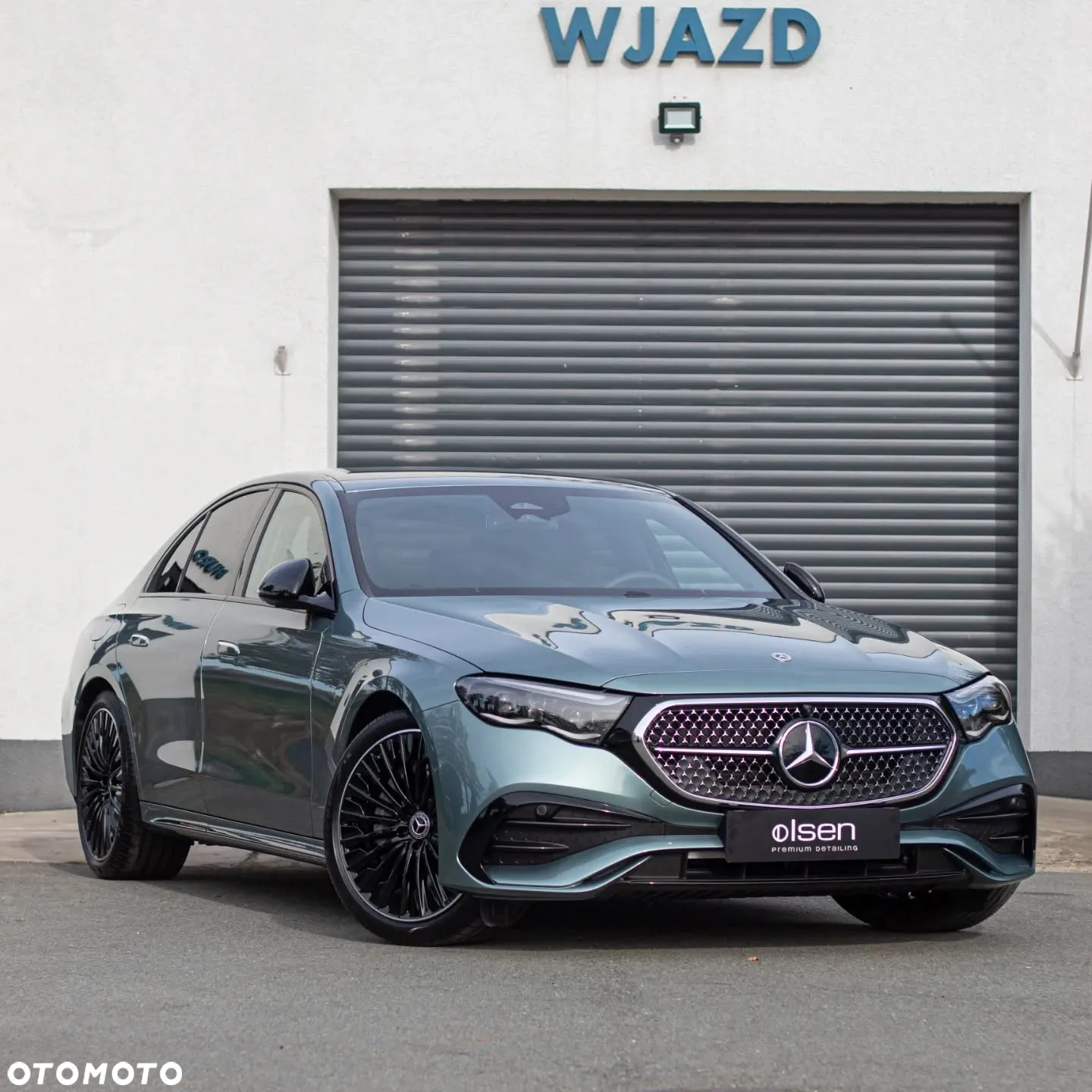 Mercedes-Benz Klasa E 200 AMG - 2