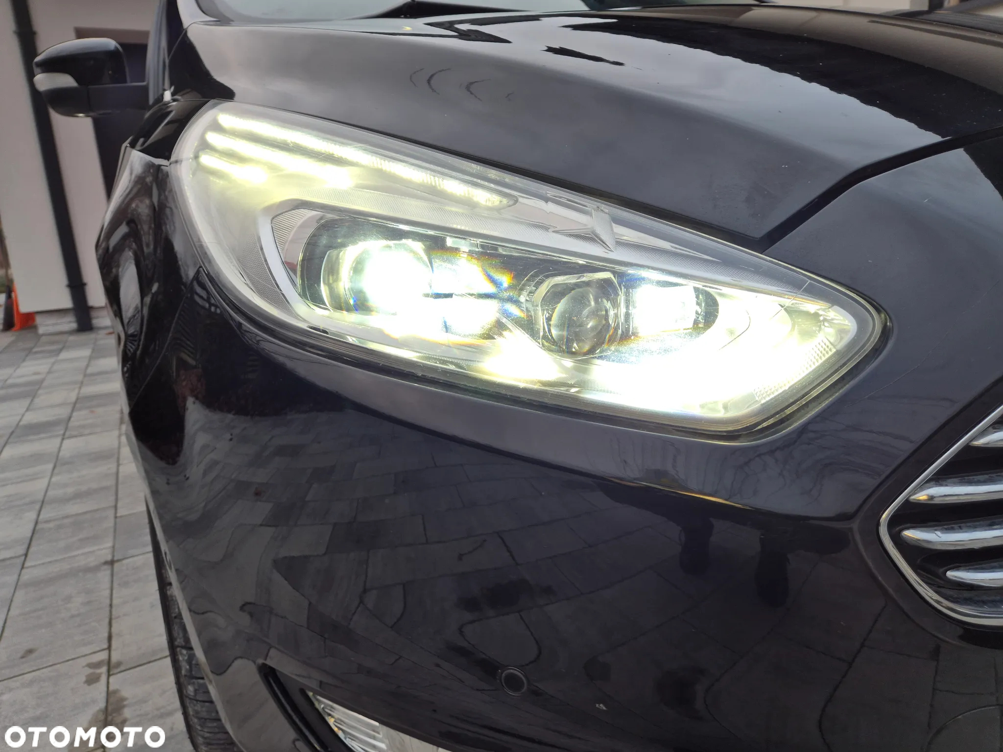 Ford Galaxy 2.0 TDCi 4WD Titanium PowerShift - 27