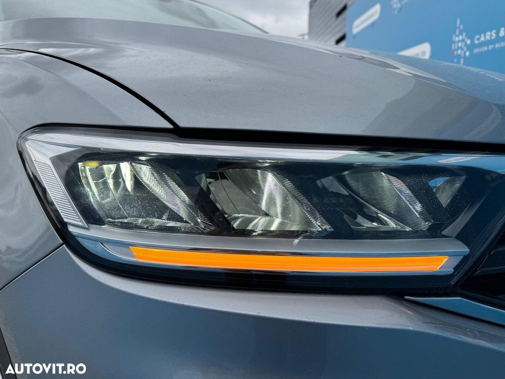 Volkswagen T-Roc 1.5 TSI DSG Life - 16