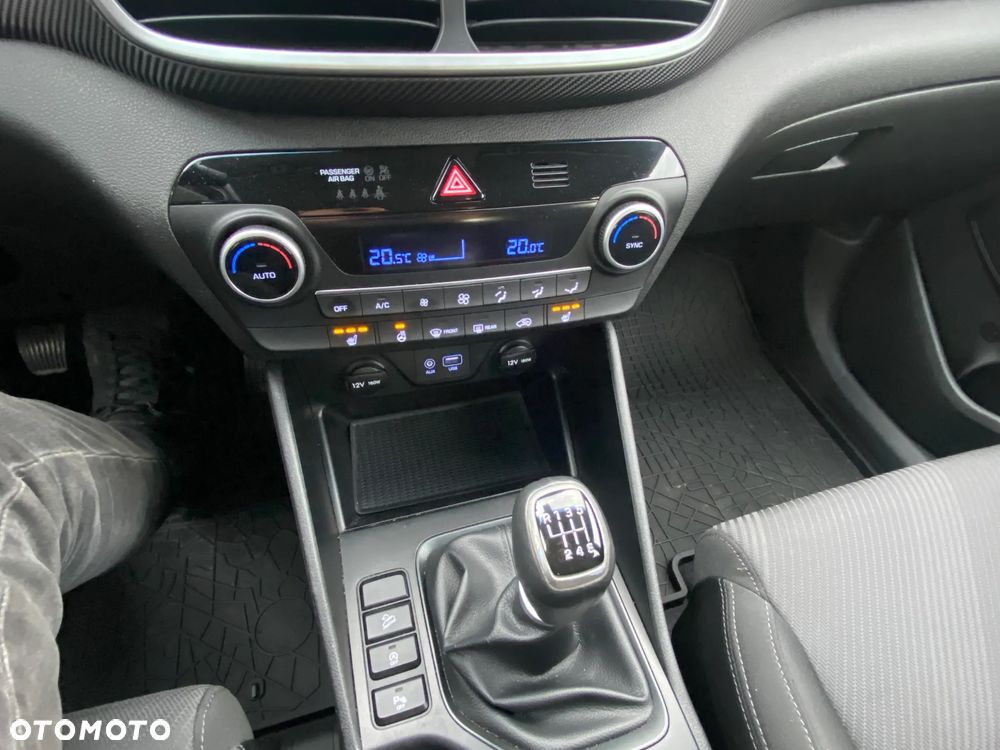 Hyundai Tucson blue 1.6 CRDi 2WD Select - 32