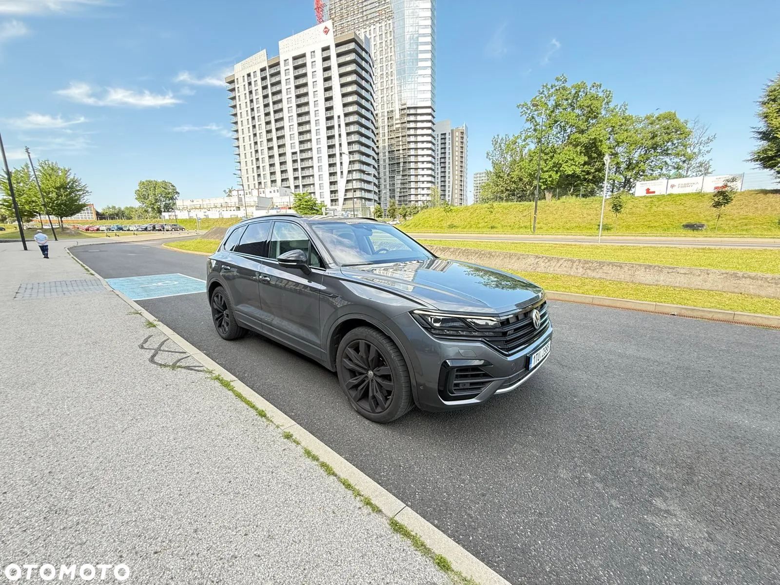 Volkswagen Touareg - 12