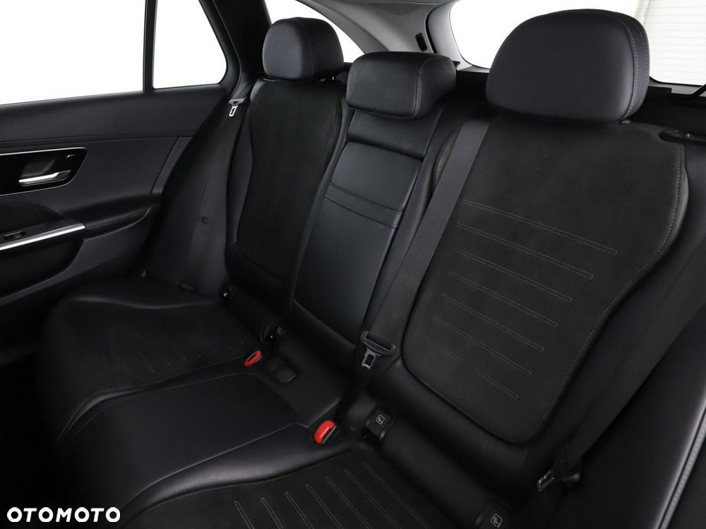 Mercedes-Benz Klasa C 220 d 4Matic 9G-TRONIC AMG Line - 18