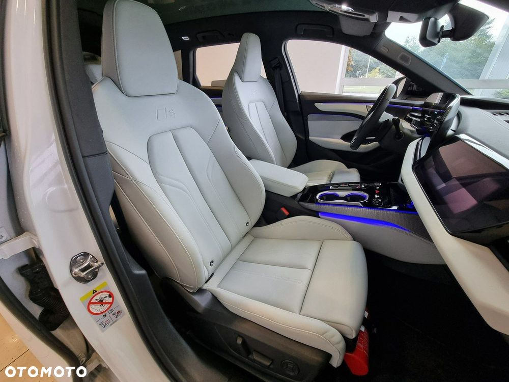 Audi A6 - 16