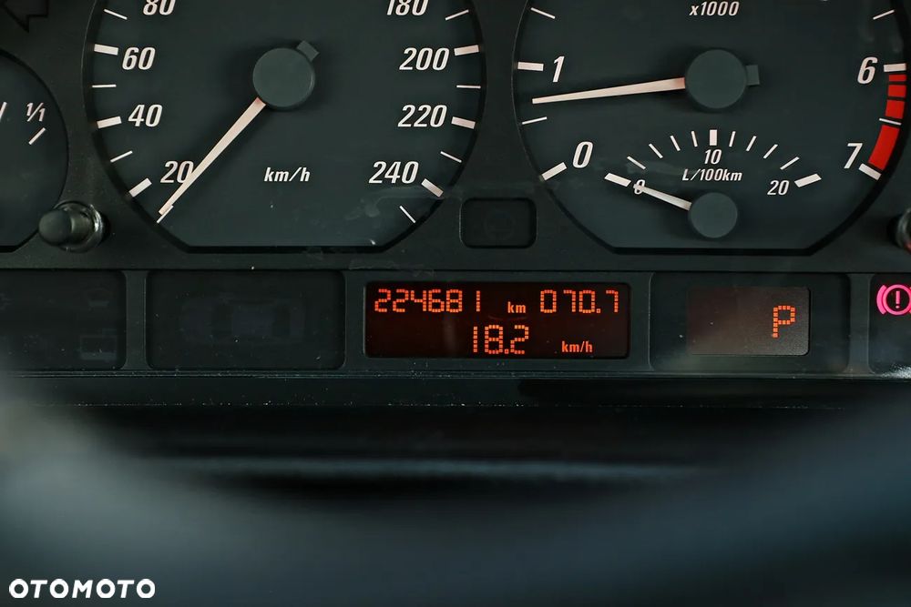 BMW Seria 3 - 28