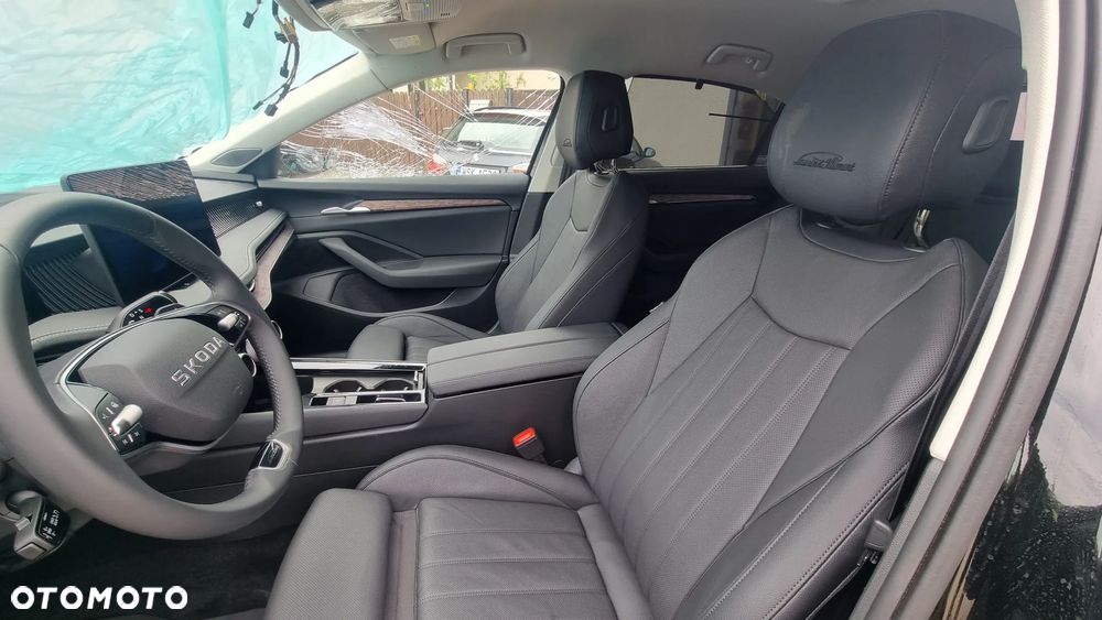 Skoda Superb 2.0 TDI SCR 4x4 L&K DSG - 11