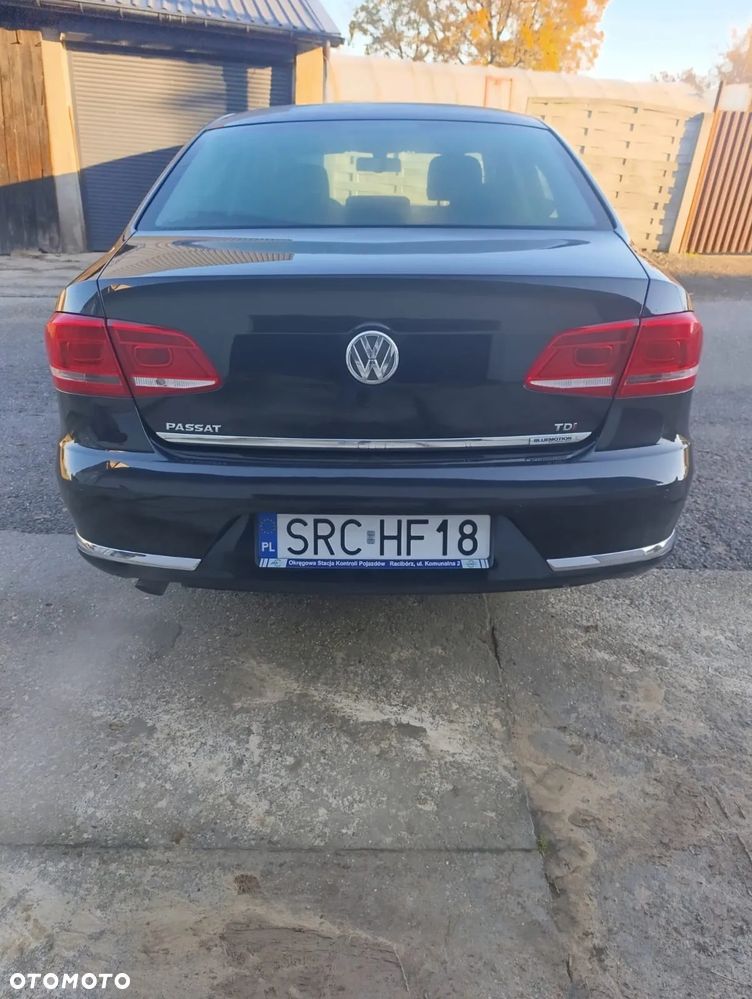 Volkswagen Passat - 3