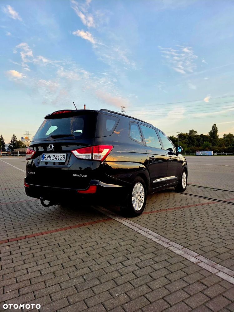 SsangYong/KGM Rodius 200 e-XDi Quartz - 7