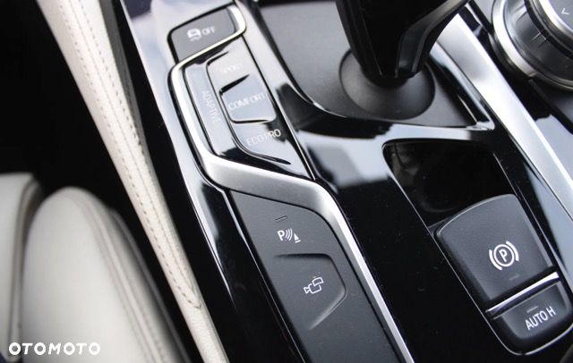 BMW Seria 5 540i xDrive M Sport sport - 14