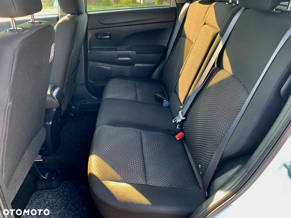 Mitsubishi ASX 1.6 DI-D 2WD Top - 23