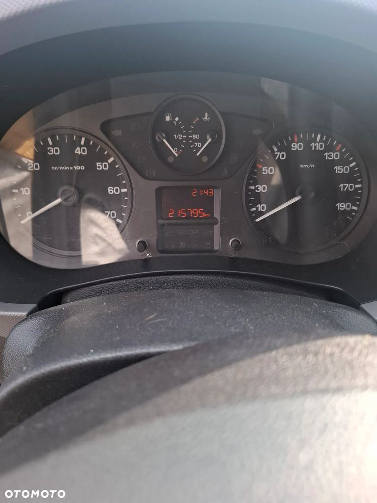 Peugeot Partner - 17