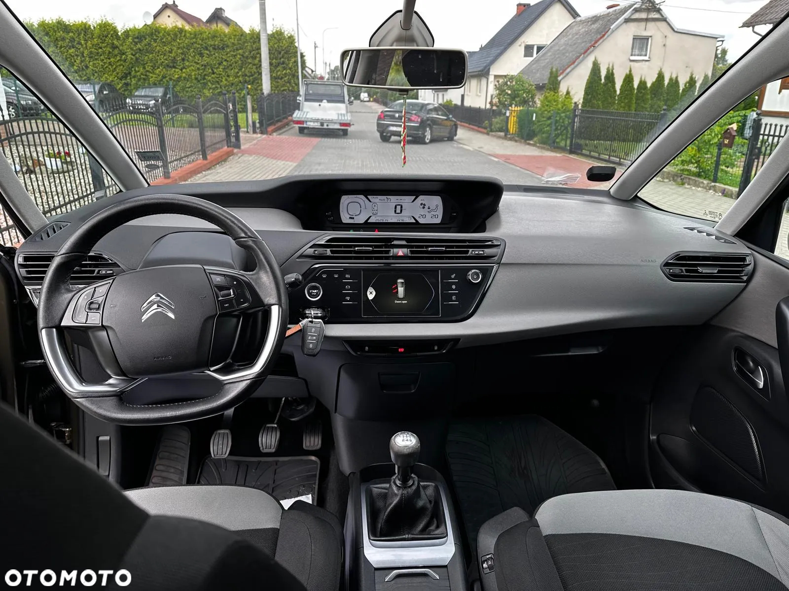 Citroën C4 Grand Picasso e-HDi 115 Attraction - 21