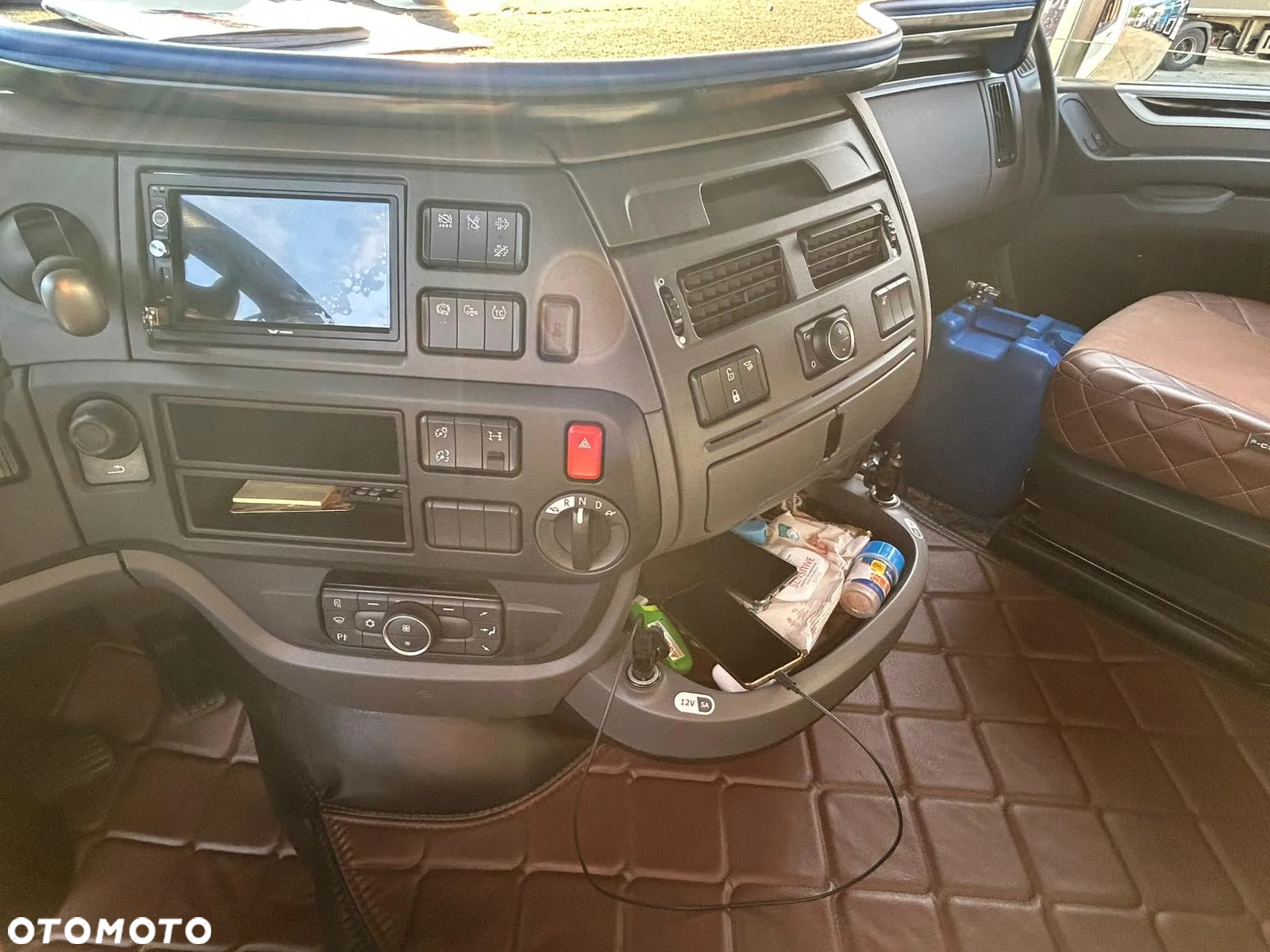 DAF XF 106 - 13