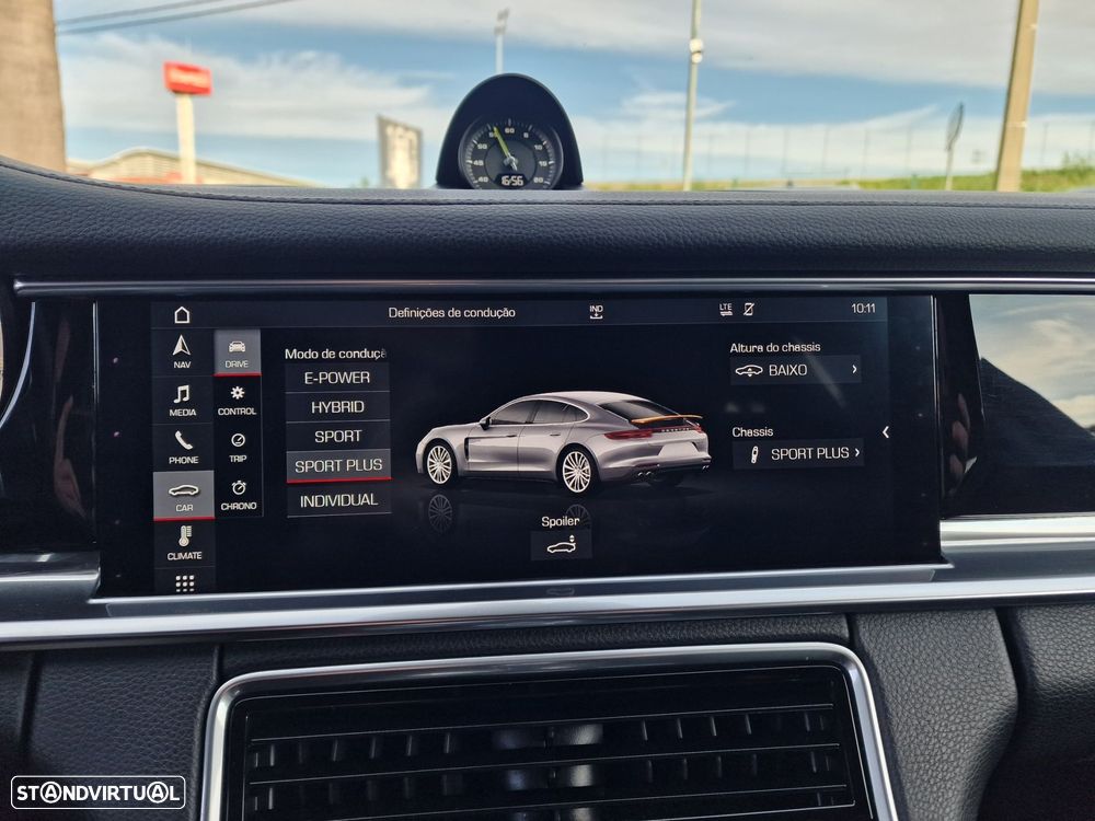 Porsche Panamera 4 E-Hybrid - 36