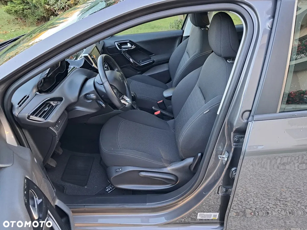 Peugeot 208 1.2 PureTech Active - 13