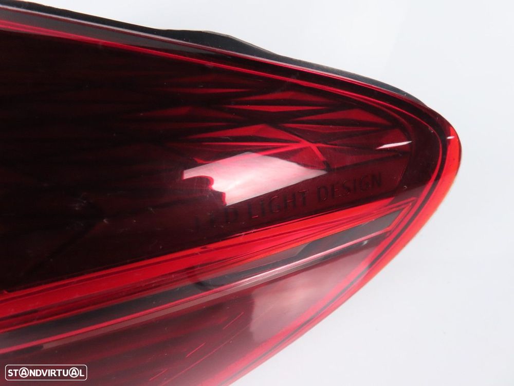 Farolim LED Direito/Trás Usado / Original RENAULT Clio V Hatchback (B7) 26550488... - 2