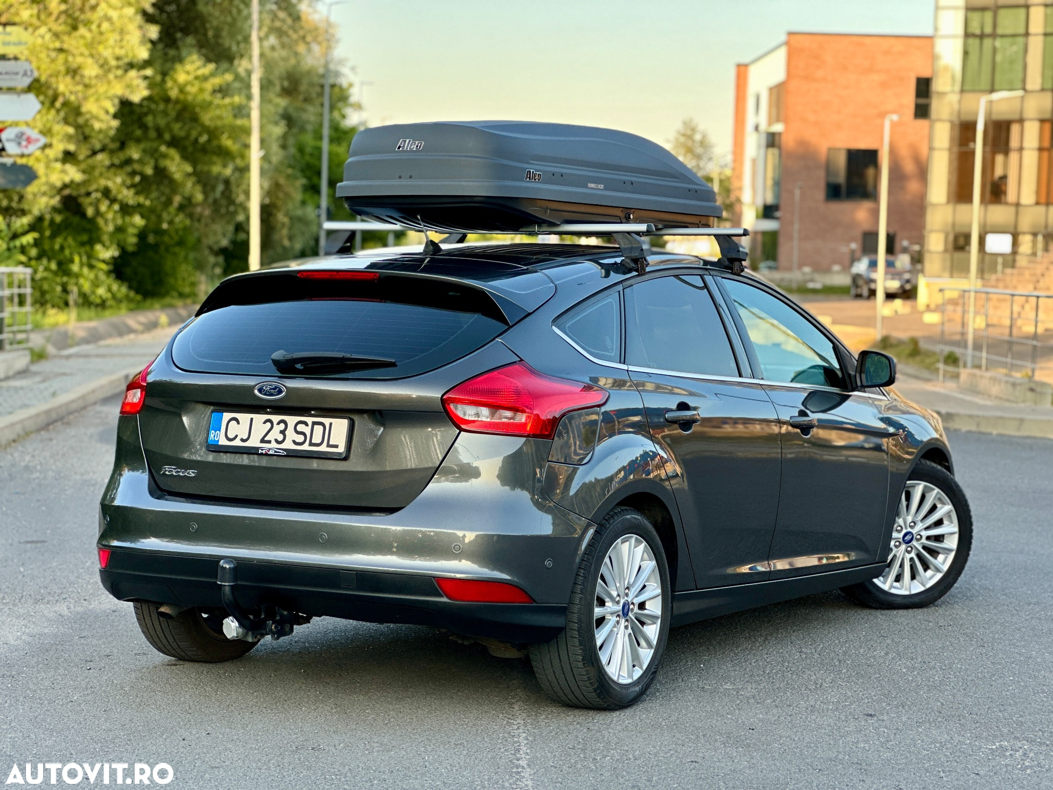 Ford Focus 1.5 EcoBlue Start-Stopp-System TITANIUM - 10