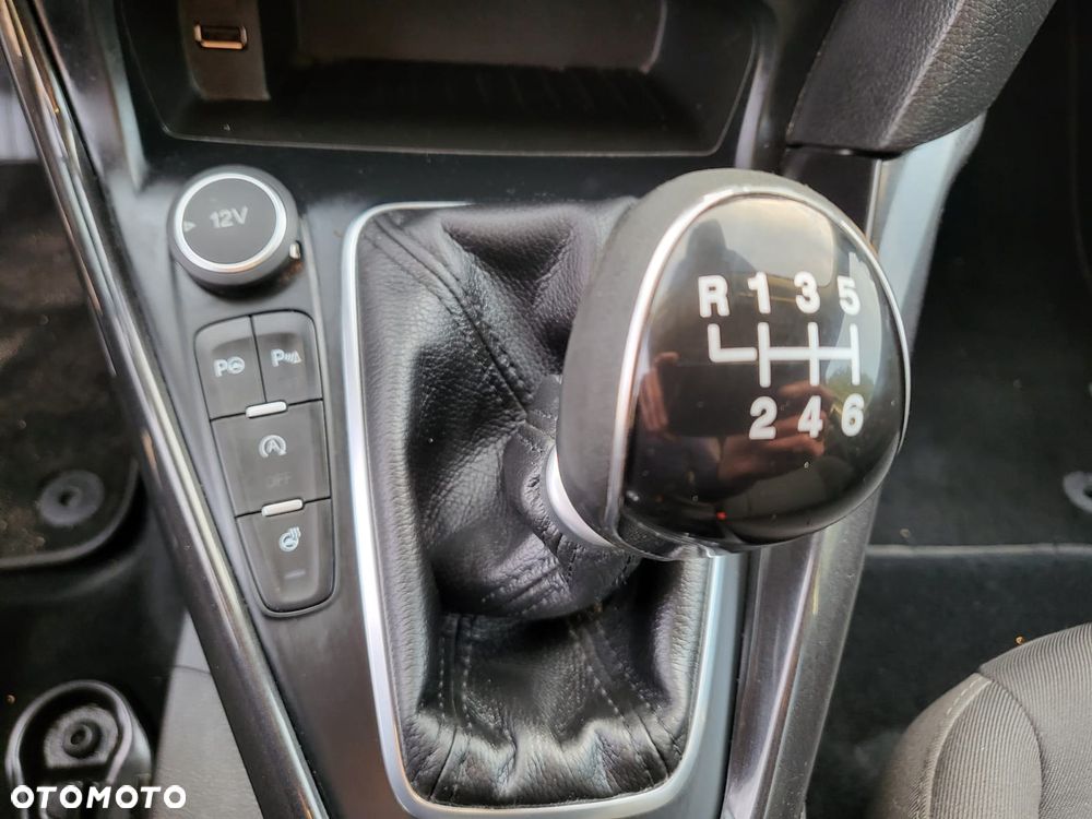 Ford Focus 1.0 EcoBoost STart-Stopp-System TITANIUM - 17