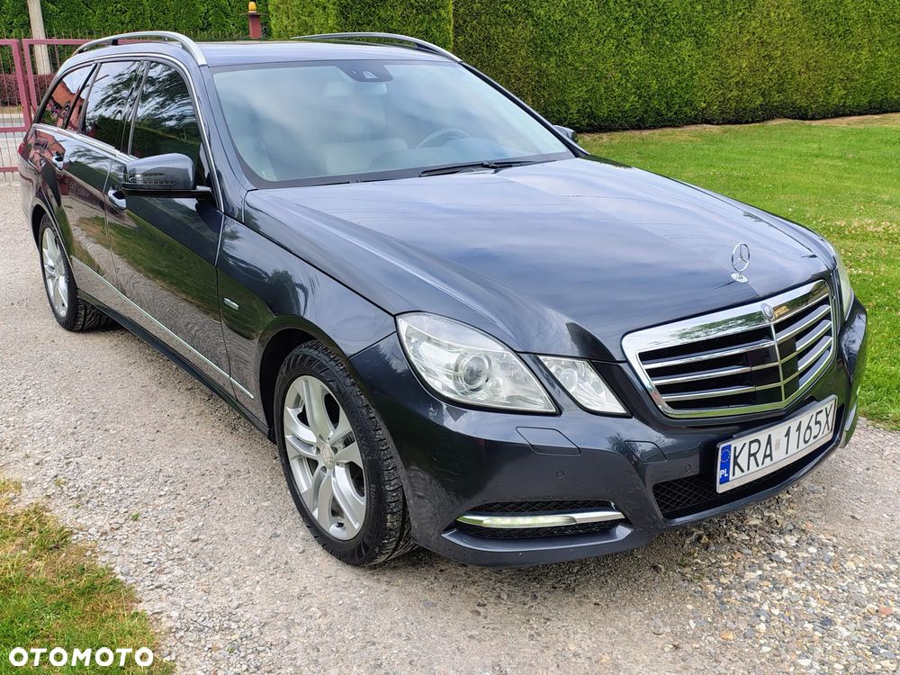 Mercedes-Benz Klasa E 350 T CDI DPF 4Matic BlueEFFICIENCY 7G-TRONIC - 5
