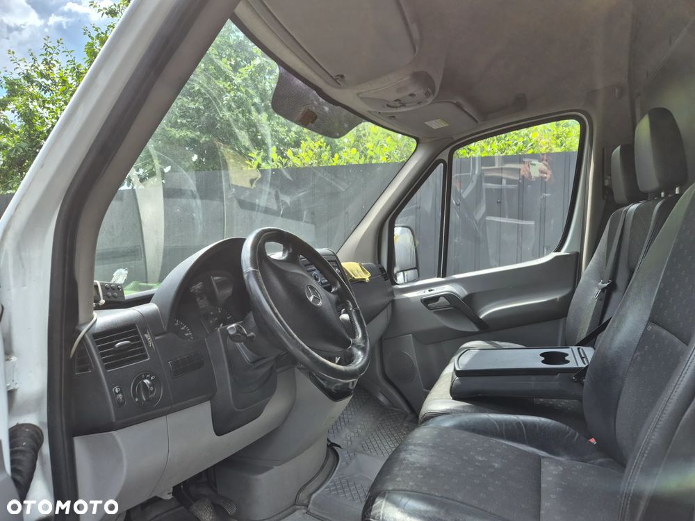 Mercedes-Benz SPRINTER - 9