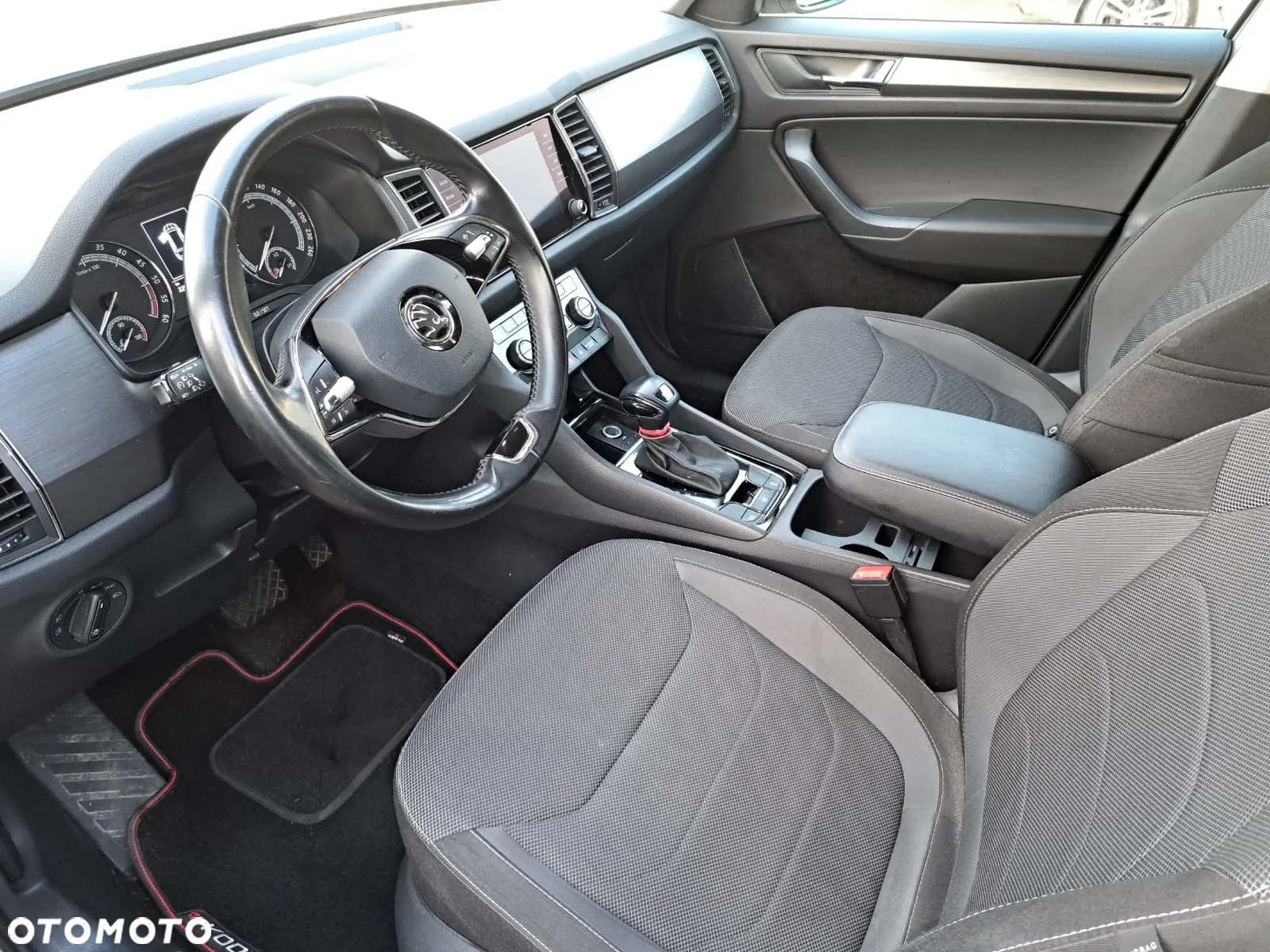 Skoda Kodiaq 2.0 TDI 4x2 Active DSG 7os - 8