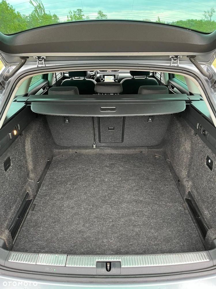 Skoda Superb 1.6 TDI Style - 11