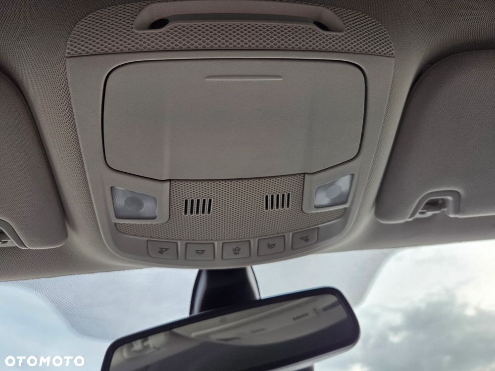 Ford Mondeo 2.0 TDCi Edition PowerShift - 14