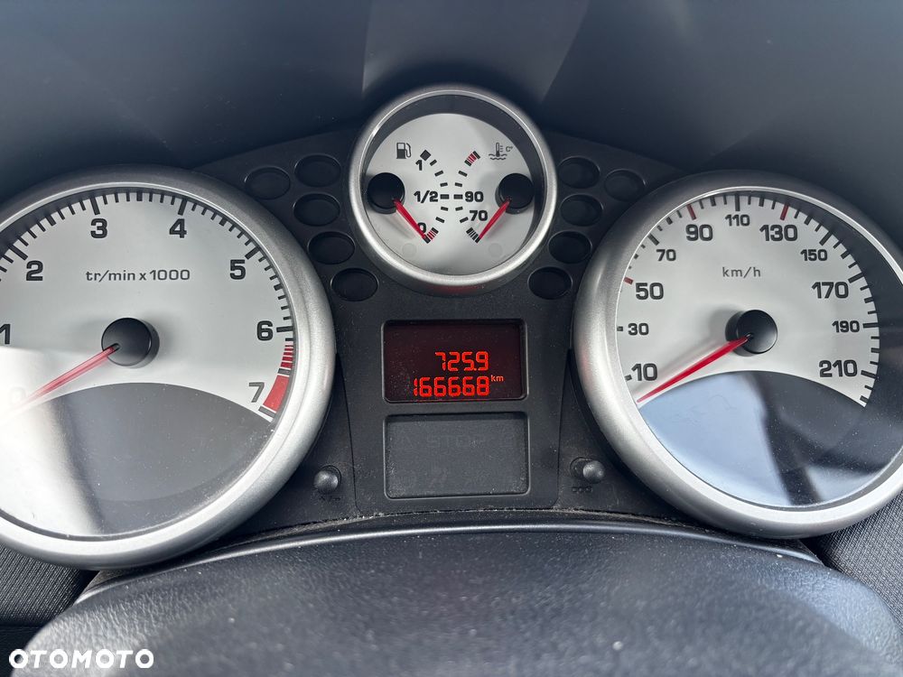 Peugeot 207 75 Tendance - 12