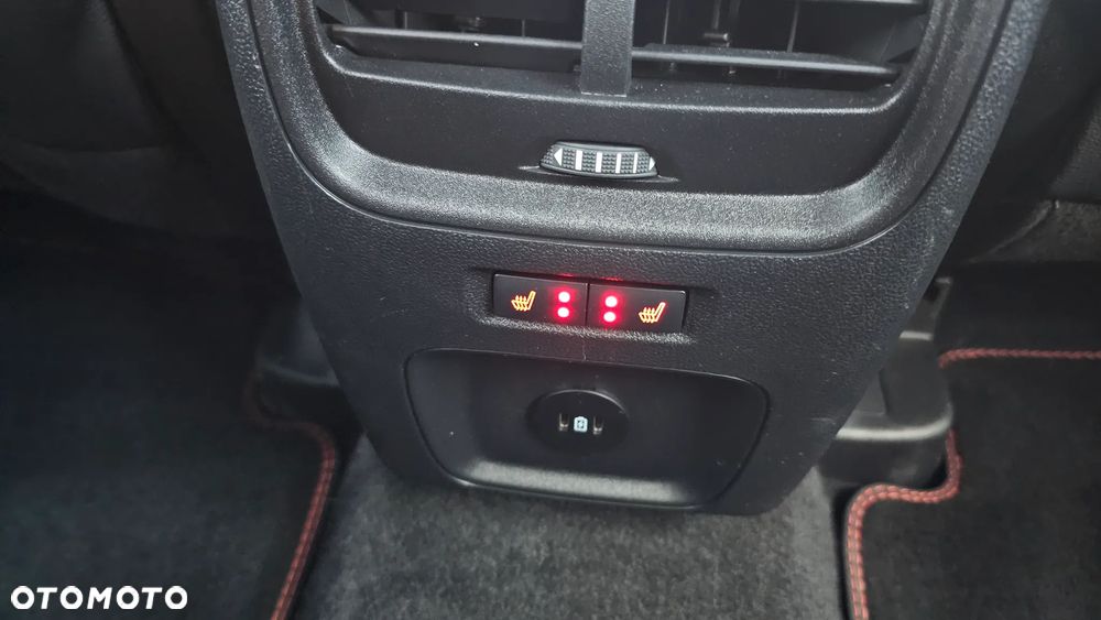 Ford Kuga 2.5 Duratec PHEV TITANIUM X - 25