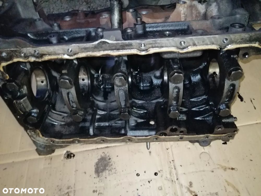 Silnik blok silnika dół Peugeot Citroen 2.0 HDI RHR - 8