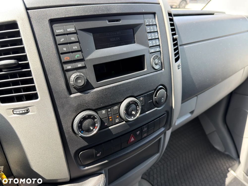 Volkswagen CRAFTER L2H2 - 23