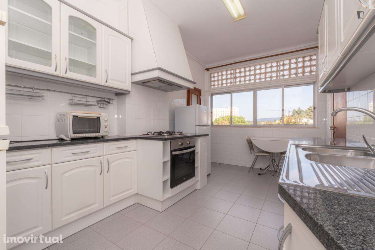 Quarto - localizado em Celas Coimbra Portugal Coimbra - Grande imagem: 5/9