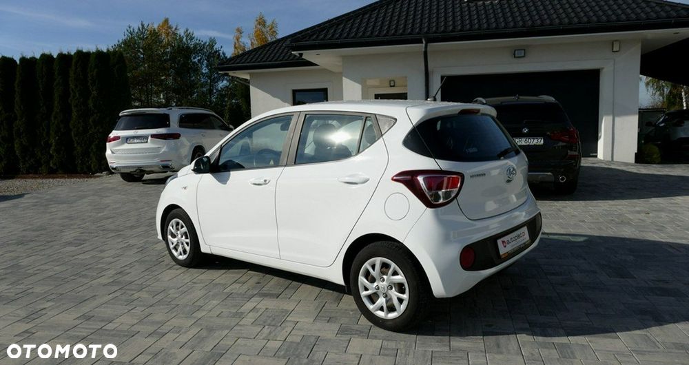Hyundai i10 - 10