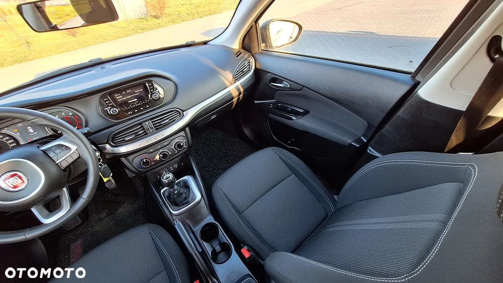 Fiat Tipo 1.4 16V More - 10