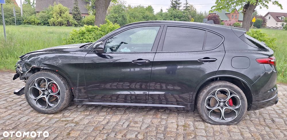 Alfa Romeo Stelvio 2.2 16V AT8 Q4 Veloce - 5