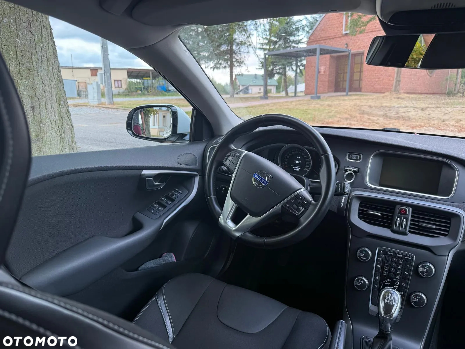 Volvo V40 D3 Drive-E Momentum - 19