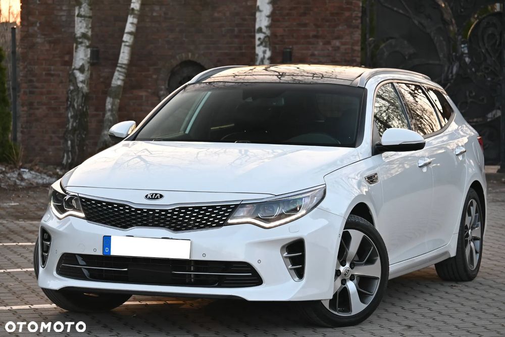 Kia Optima - 1