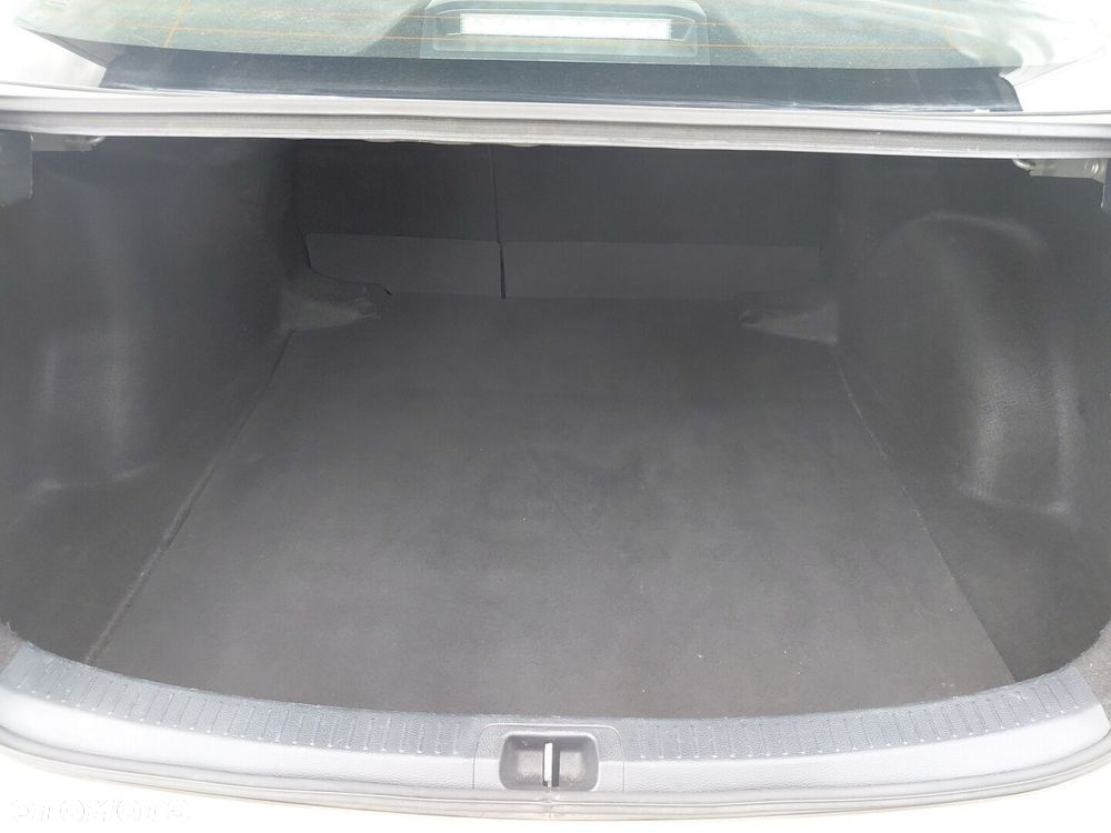 Toyota Corolla 1.8 Hybrid Comfort - 13