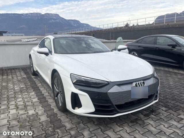 Audi e-tron GT - 10