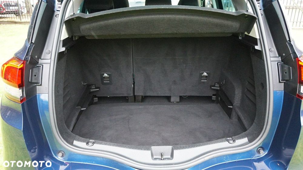 Renault Scenic - 15