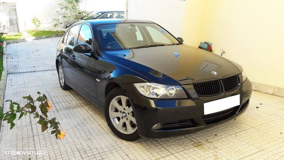 BMW 320 d E90 (Para Peças) - 1